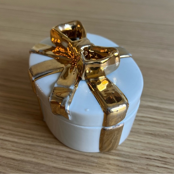 Porcelain Gift Box Trinket Dish with Gold Bow, 4x3 Inches - Picture 6 of 10